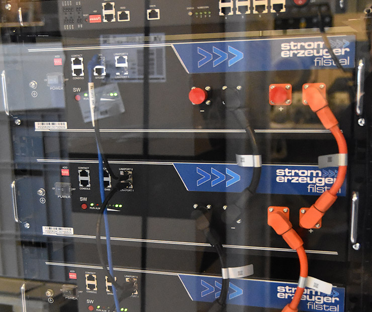 Batteriespeicher – Stromspeicher für Industrie und Gewerbe Batteriespeicher – Stromspeicher für Industrie und Gewerbe